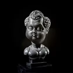 The sculptor Oddtoe's sculpture for sale